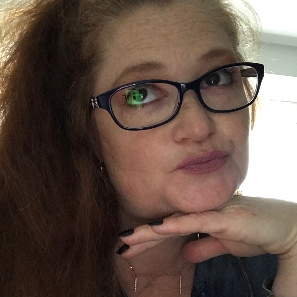 Meet your Posher, Julie